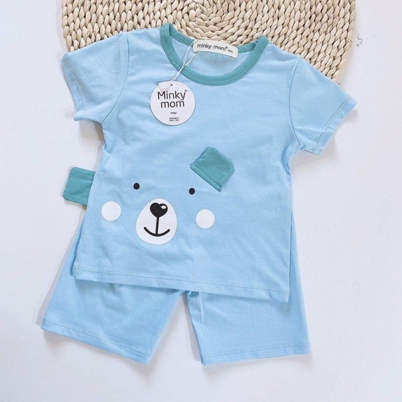 Baby clothes - Picture 2 of 2